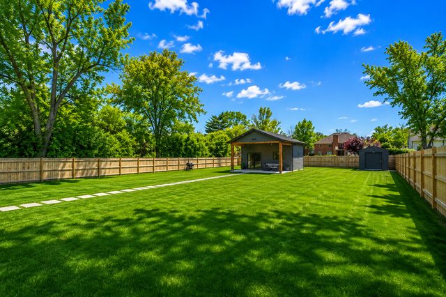2104 Shermer Road, Northbrook, IL 60062
