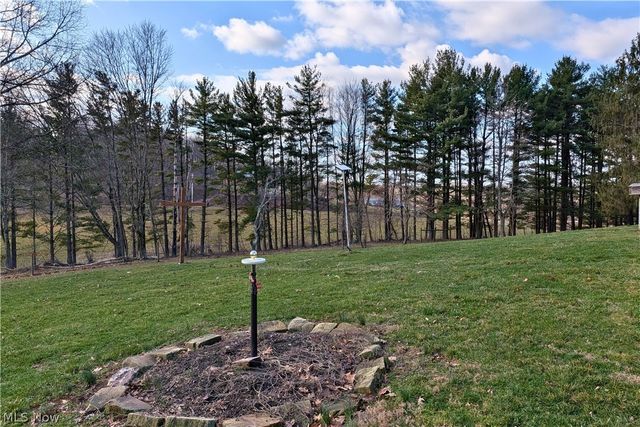 5171 Avon Road NE, Carrollton, OH 44615