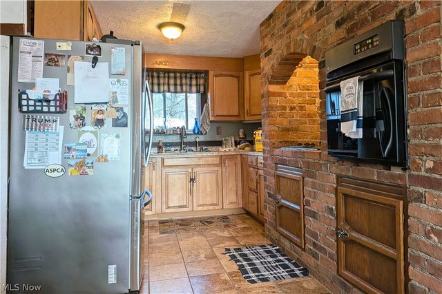 5171 Avon Road NE, Carrollton, OH 44615