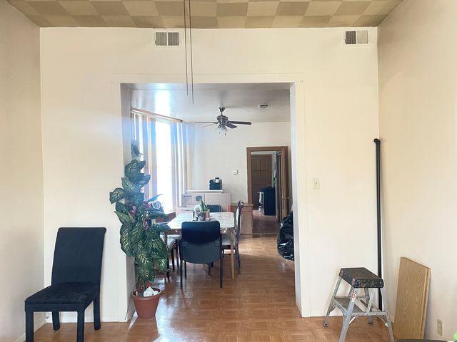 1841 W Superior Street, Chicago, IL 60622