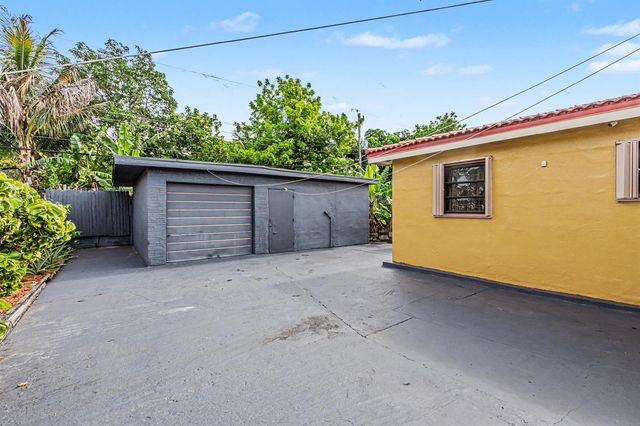 6417 SW 23rd Street, Miramar, FL 33023