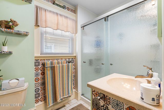 15 Kiawah Avenue, Freehold, NJ 07728