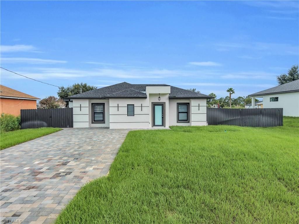 2607 41st ST W, LEHIGH ACRES, FL 33971 — photo 3