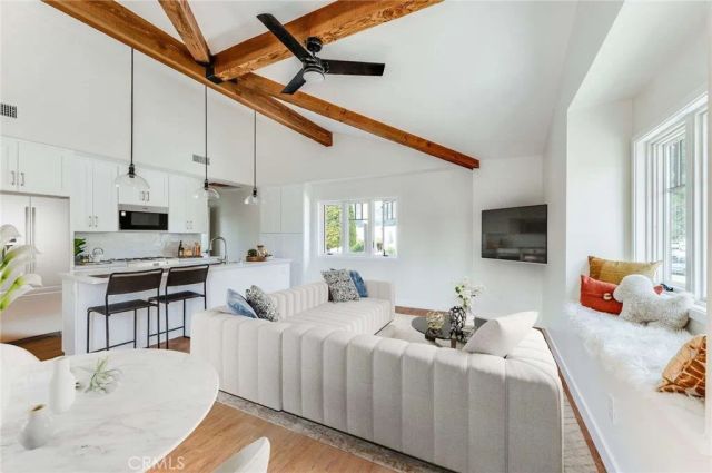 117 N Vista Bonita Avenue C, Glendora, CA 91741