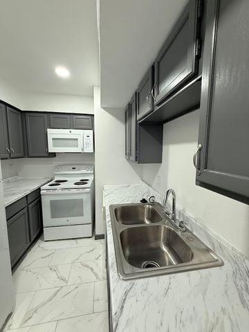 6646 E Lovers Lane 1803, Dallas, TX 75214