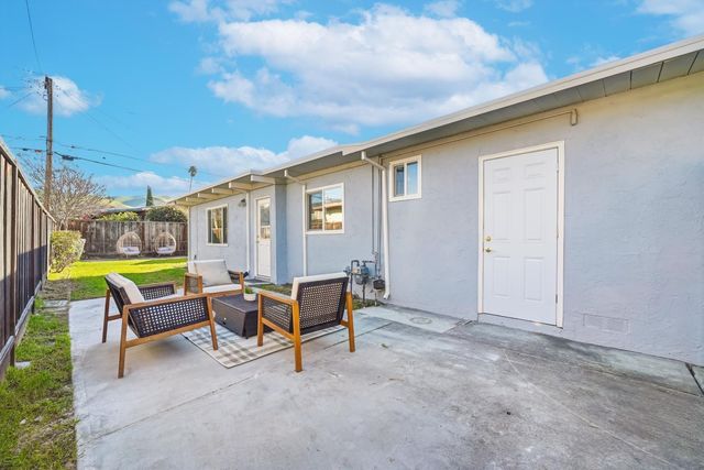 136 Lawton Drive, Milpitas, CA 95035