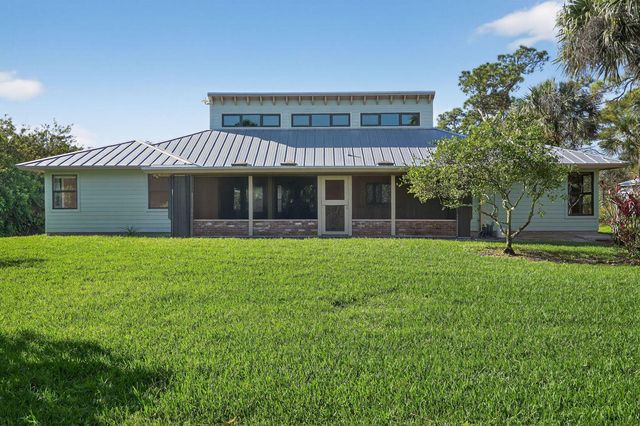 8535 SE May Terrace, Hobe Sound, FL 33455