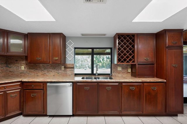 8535 SE May Terrace, Hobe Sound, FL 33455