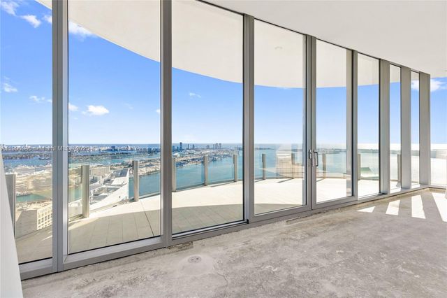 300 Biscayne Boulevard Way 5201E, Miami, FL 33131