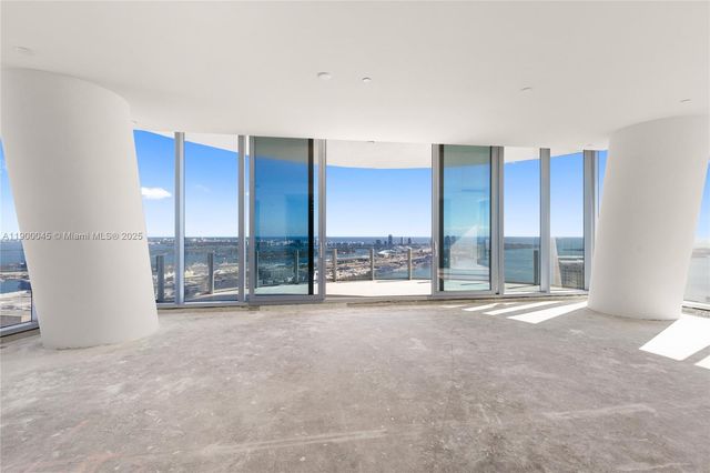 300 Biscayne Boulevard Way 5201E, Miami, FL 33131