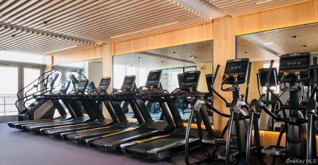 13327 39th Avenue 11S, Flushing, NY 11354