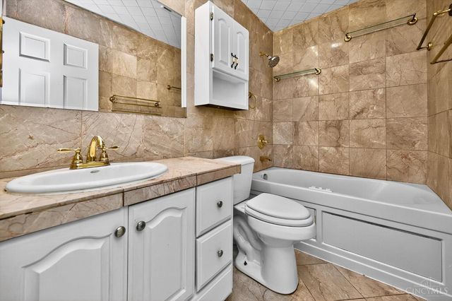 4644 Alpine Avenue, Blue Ash, OH 45242