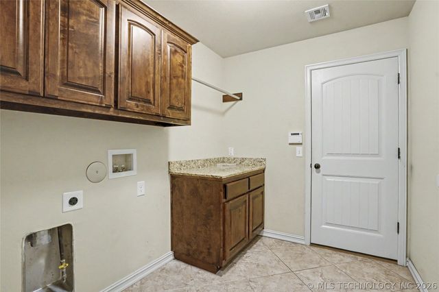 3108 S Gardenia Court, Broken Arrow, OK 74012