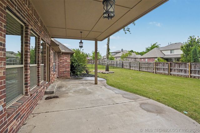 3108 S Gardenia Court, Broken Arrow, OK 74012