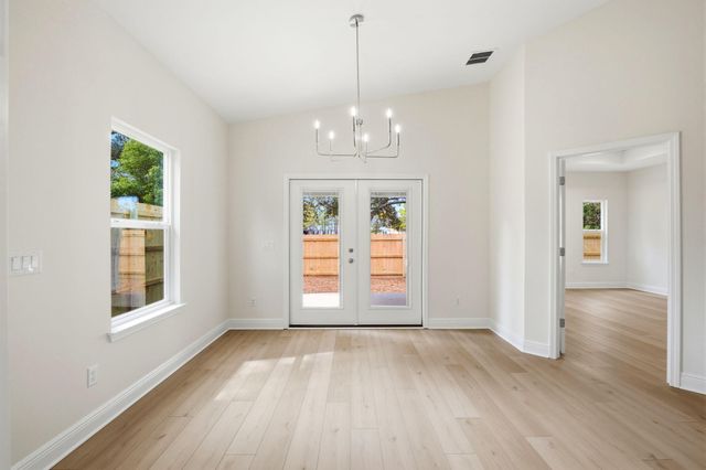 8511 Barrancas Street, Navarre, FL 32566