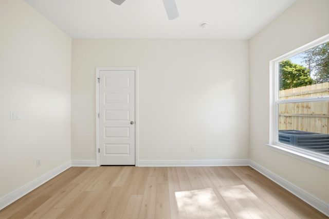 8511 Barrancas Street, Navarre, FL 32566