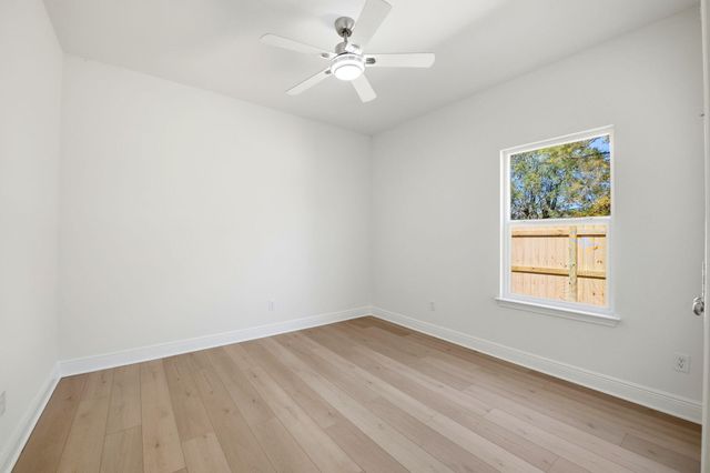 8511 Barrancas Street, Navarre, FL 32566