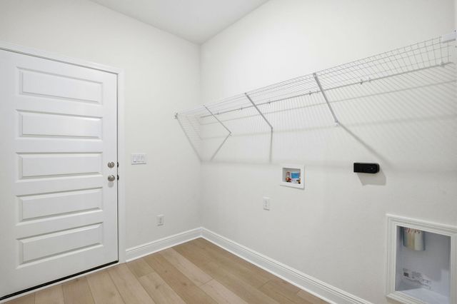 8511 Barrancas Street, Navarre, FL 32566