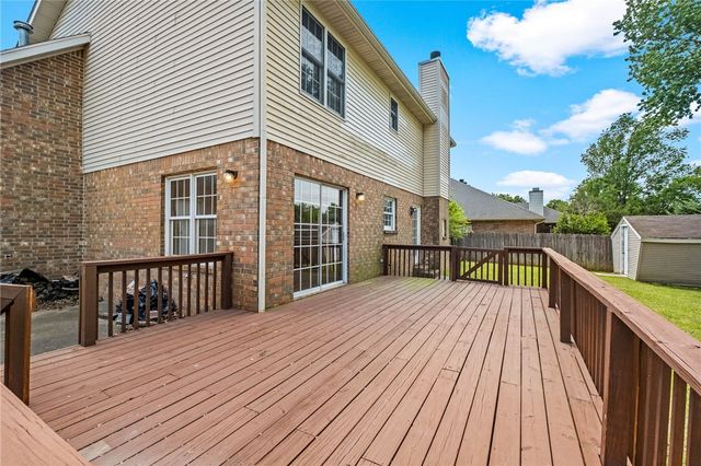 3717 W Easy Street, Rogers, AR 72756