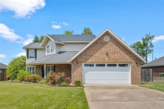 3717 W Easy Street, Rogers, AR 72756