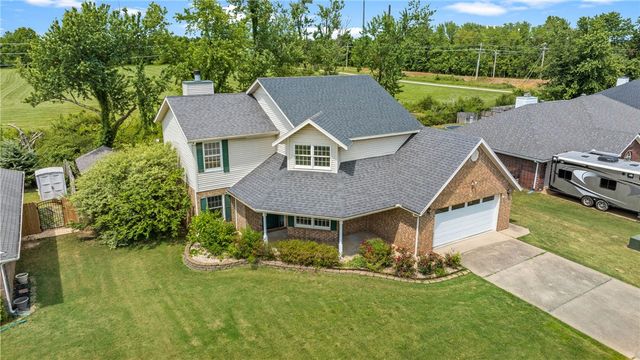 3717 W Easy Street, Rogers, AR 72756