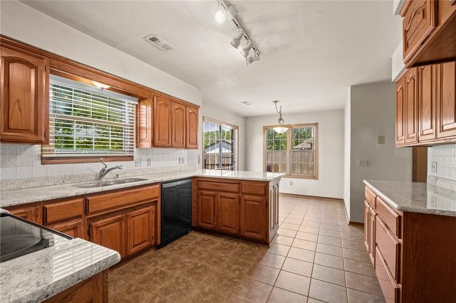 3717 W Easy Street, Rogers, AR 72756