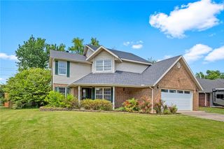 3717 W Easy Street, Rogers, AR 72756