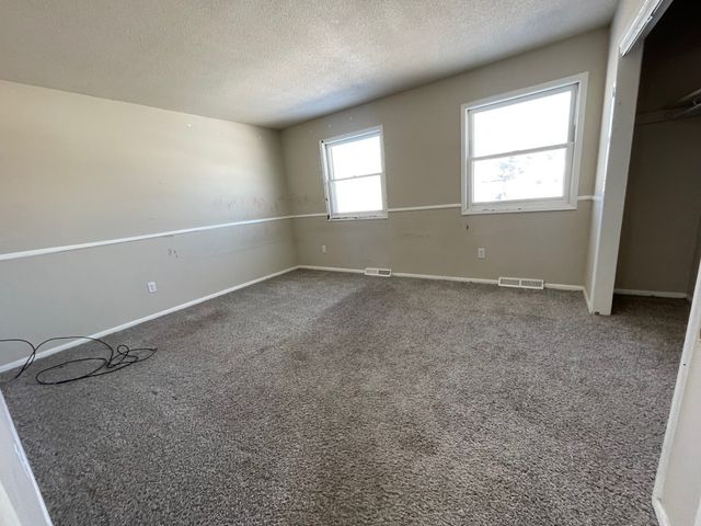 4231 Morton Avenue, Des Moines, IA 50317