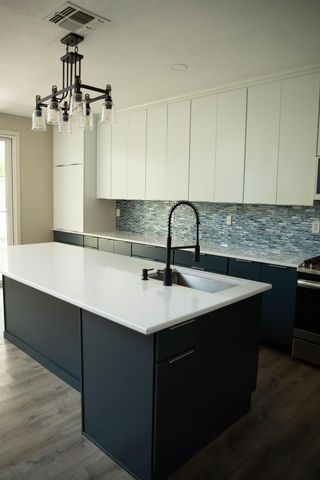 106 Marina Ln, Waterford, CA 95386