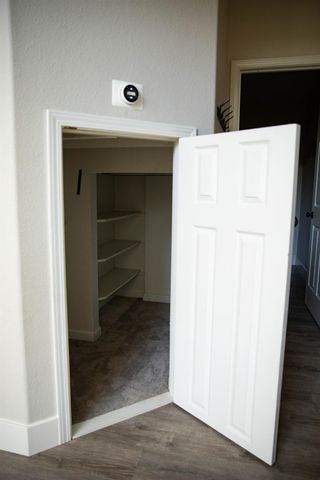 106 Marina Ln, Waterford, CA 95386