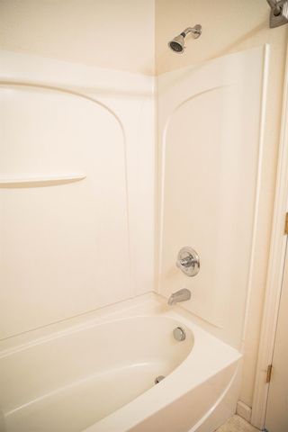 106 Marina Ln, Waterford, CA 95386