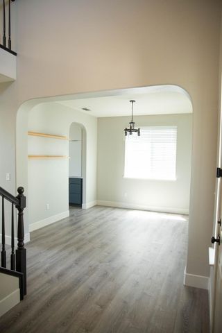 106 Marina Ln, Waterford, CA 95386