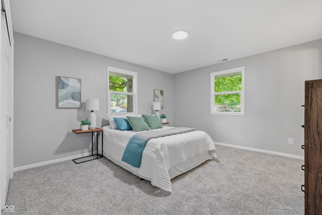 210 Cottonwood Drive, Anderson, IN 46012