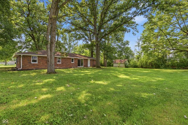 210 Cottonwood Drive, Anderson, IN 46012