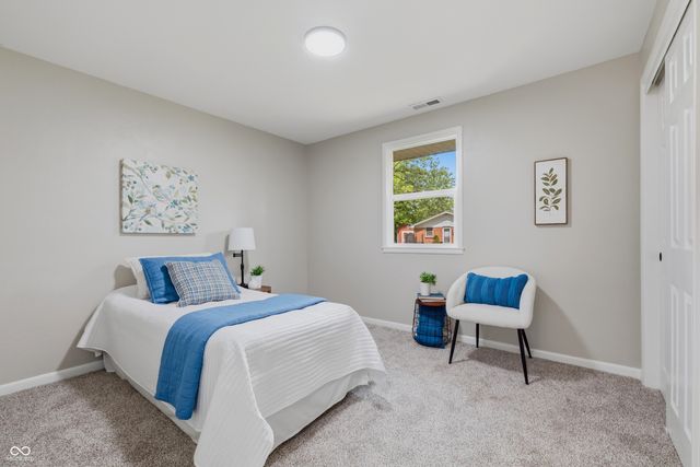 210 Cottonwood Drive, Anderson, IN 46012