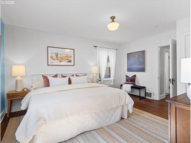 5806 Se NEHALEM St, Portland, OR 97206