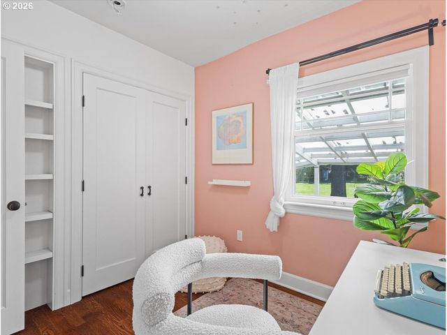 5806 Se NEHALEM St, Portland, OR 97206