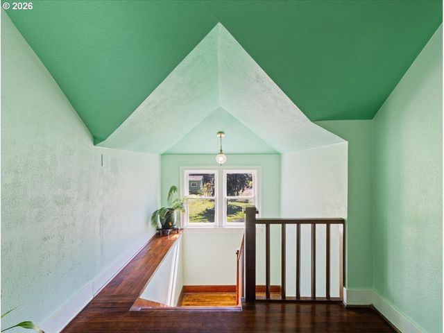 5806 Se NEHALEM St, Portland, OR 97206