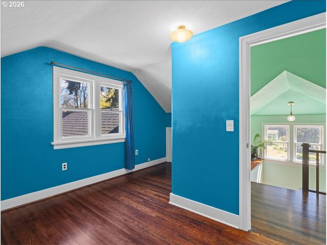 5806 Se NEHALEM St, Portland, OR 97206