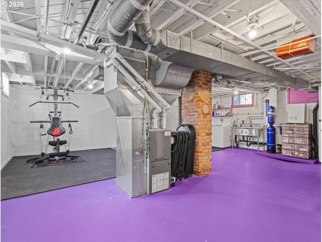 5806 Se NEHALEM St, Portland, OR 97206