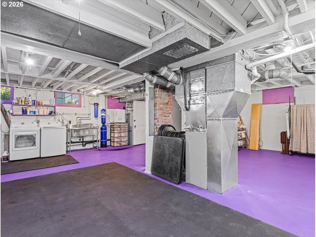 5806 Se NEHALEM St, Portland, OR 97206