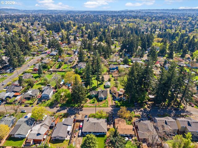 5806 Se NEHALEM St, Portland, OR 97206