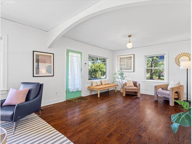 5806 Se NEHALEM St, Portland, OR 97206