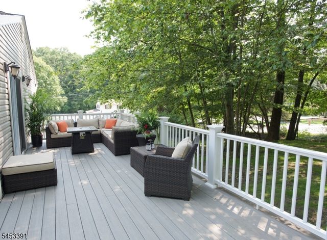 336 Conklintown Rd, Ringwood Boro, NJ 07456