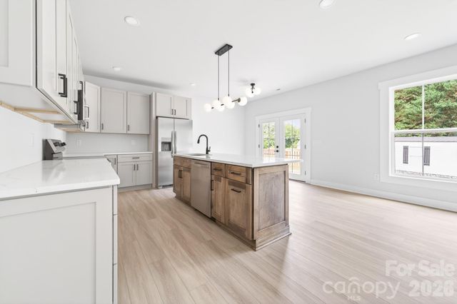 304 N 14th Street, Bessemer City, NC 28016
