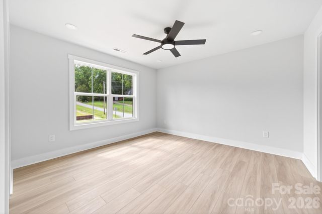 304 N 14th Street, Bessemer City, NC 28016