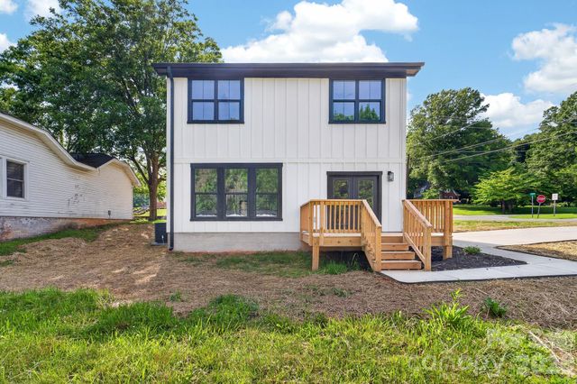304 N 14th Street, Bessemer City, NC 28016