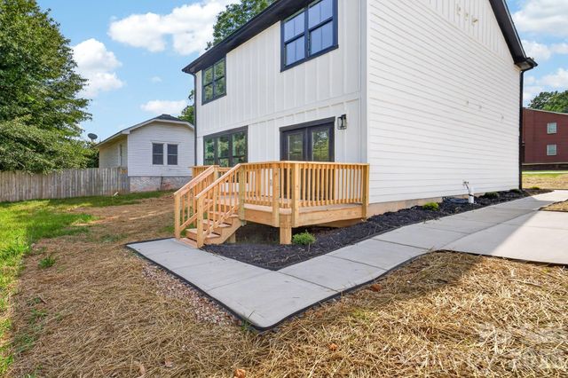 304 N 14th Street, Bessemer City, NC 28016