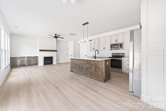 304 N 14th Street, Bessemer City, NC 28016