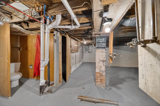 2209 CHESTNUT Street, Erie, PA 16502